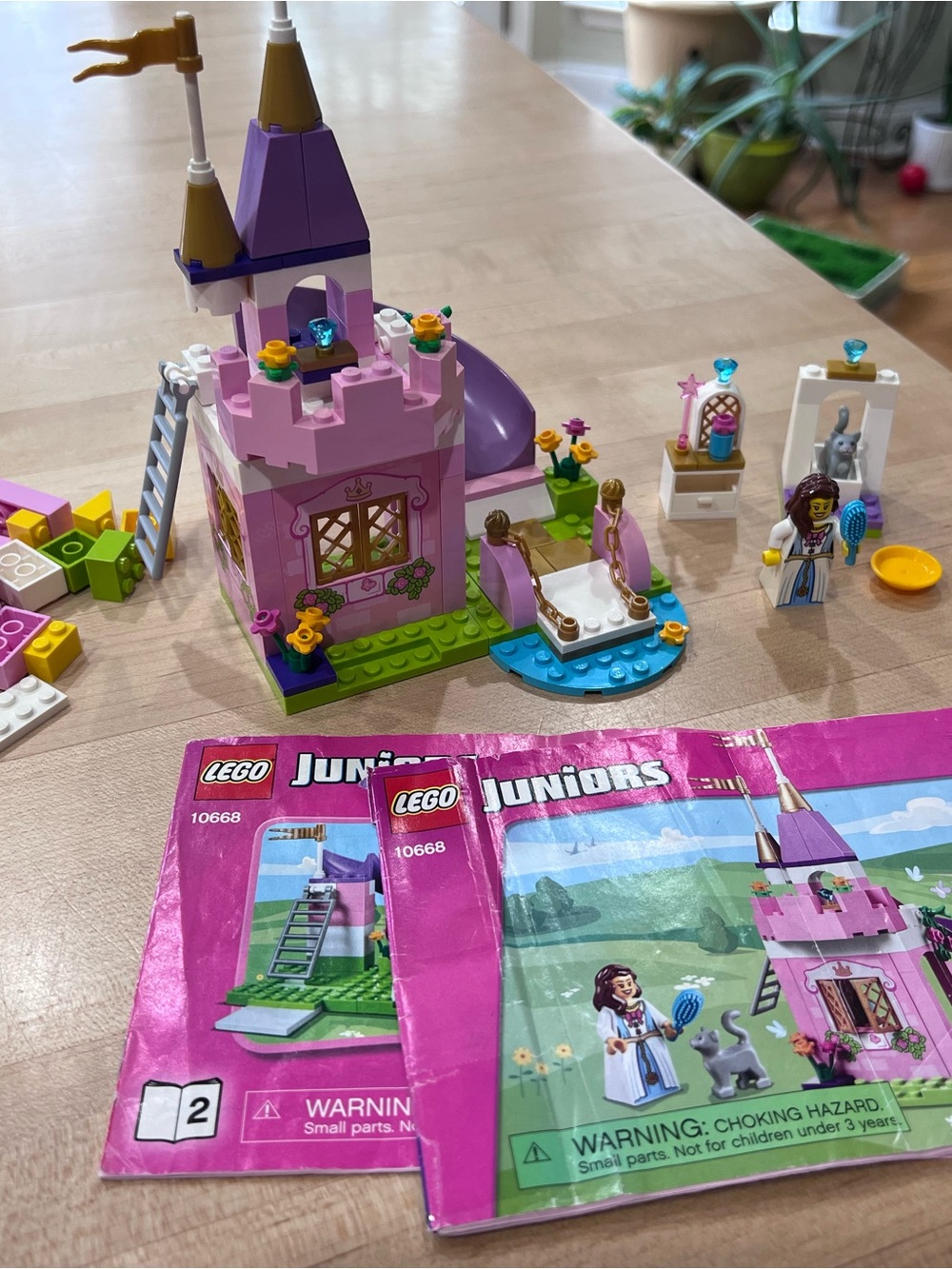 LEGO Juniors The Princess Play Castle - Retired Set